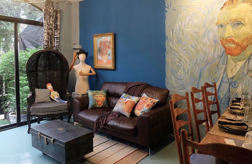 Thonglor House | ARTpartment @Thonglor Hip Area (3 bedrooms Townhome)