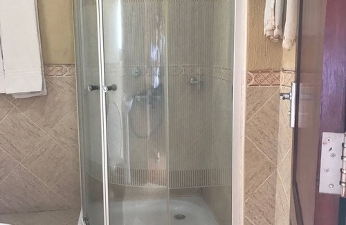 Arusha Hotel | Arusha Tourist Inn Hotel