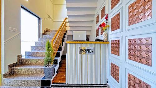 Bail Parao Hotel | Asapin Vanymahal