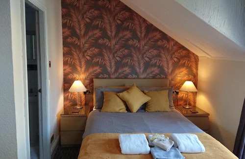 North Shore House | Ash Lea Hotel