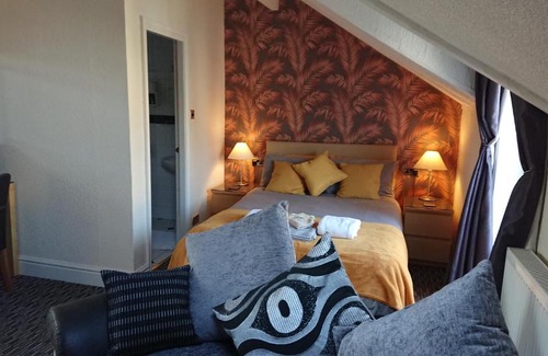 North Shore House | Ash Lea Hotel