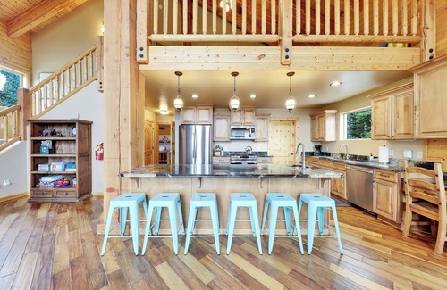 Brian Head Cabin | Aspen Lodge in Brian Head - Sleeps up to 25!