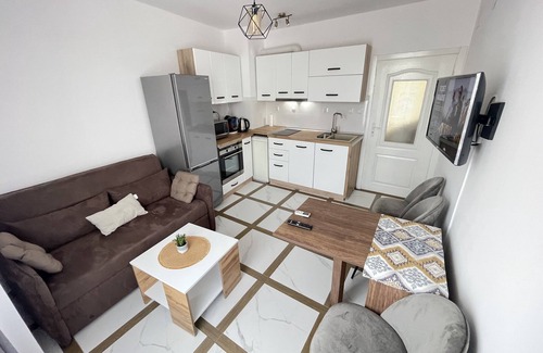 Odesos Apartment | At Ivet - Varna center Apartment