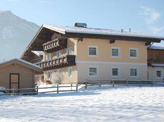 Schonbach Apartment | 45 m² Apartment ∙ 1 bedroom ∙ 4 guests