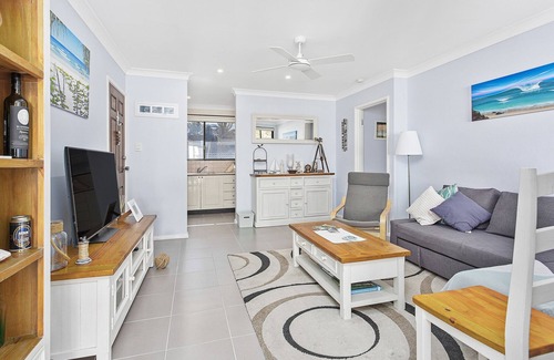 Thirroul Apartment | At the Beach
