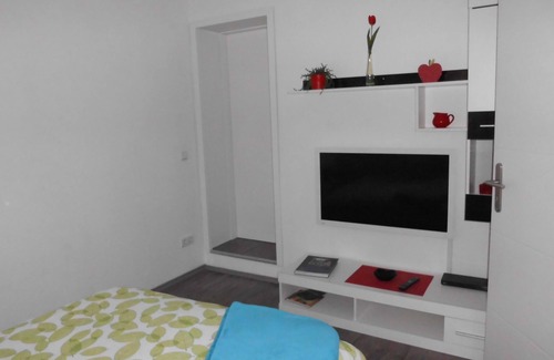 Oberhavel House | at the gates of Berlin, in the S-Bahn area and on a well-kept plot