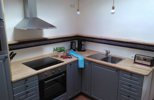 Alvern Apartment | at the gates of Celles in semi-natural garden with many animals calm and relaxing