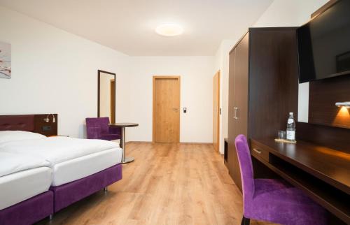 Lampertheim Hotel | ates Hotel Lampertheim by AURUM