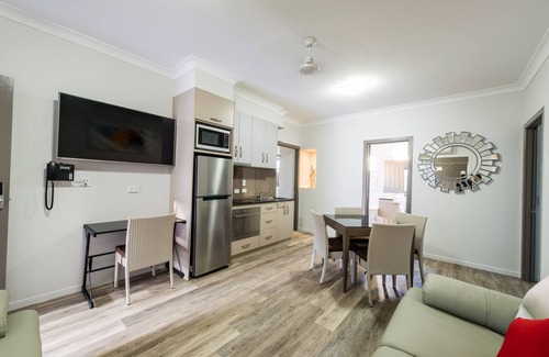 South Toowoomba Apartment | Athena Motel Apartments