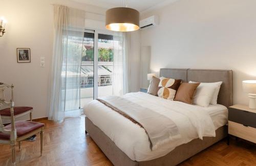 Platia Viktorias Apartment | Athenian Manor by Staycom
