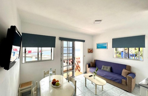 Puerto de la Estaca Apartment | Atico de 2 dormitorios con vista al Mar, a 100 m de playa