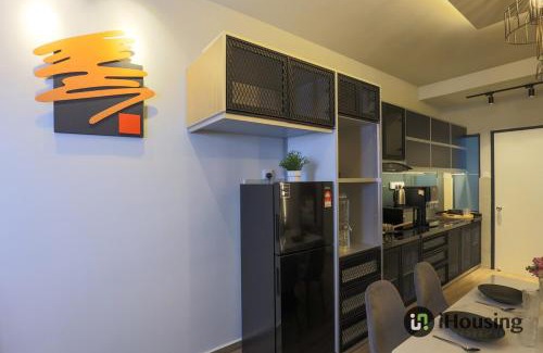 Malacca City Apartment | Atlantis 65' TV Gigantic Pool View 3107 iHousing