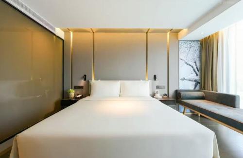 Xuanwu Hotel | Atour Hotel Beijing Lize Financial Business District
