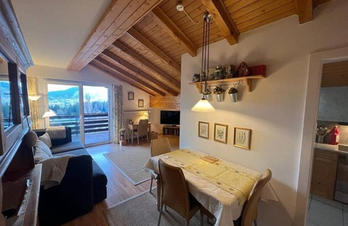 Montana Apartment | Attic Gem with Unbeatable Lake Moubra View