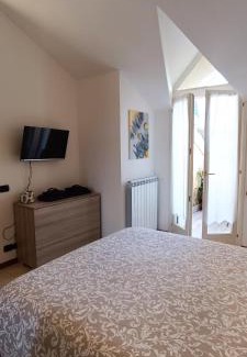 Intra Apartment | Attico VistaLago - Centro città Verbania