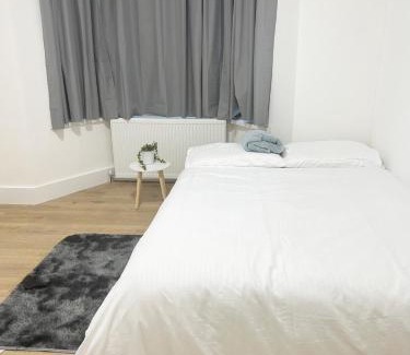 Marlborough House | Attractive 3 bed house in London Harrow