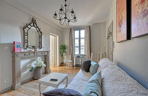 Avignon City Centre Apartment | Au cœur des Papes, dans bâtisse de charme studios & appartements en cœur de ville