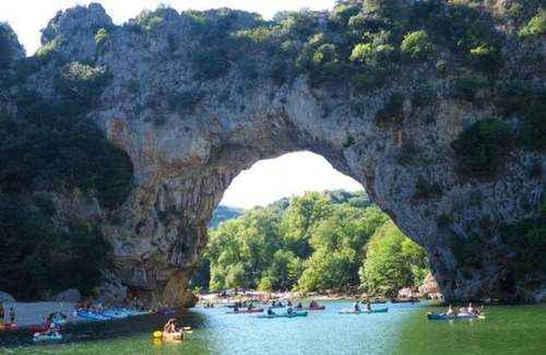 Bourg-Saint-Andeol House | AU MAS D'EMMA