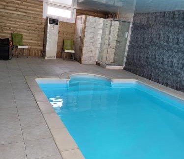 Nesle House | Au Relais Du Canal à Grand Gabarit