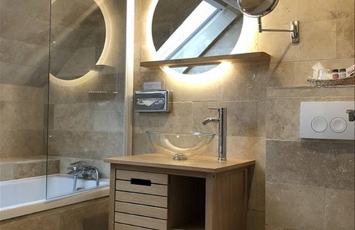 Saint-Quentin-en-Yvelines Hotel | Auberge du Manet