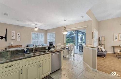 Ridgewood Lakes House | August discounts Book now!
