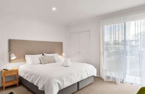 Cowes Apartment | Aurora at Cowes by Ready Set Stay