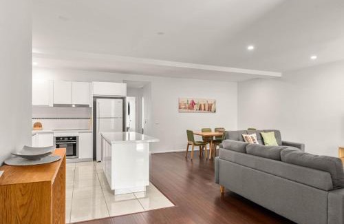 Cowes Apartment | Aurora at Cowes by Ready Set Stay