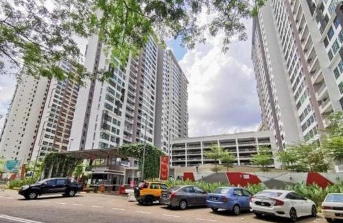 Taman Mount Austin Apartment | Austin Regency by JC Home Experience