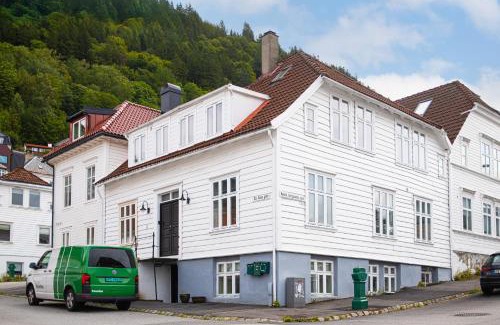 Bergen City Centre Apartment | Authentic Bergen Charm in Famous Neighborhood