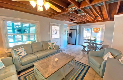 Villa Primera House | Authentic, Florida Cottage Just Steps from Everything! Pet Friendly!