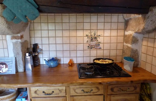 Laprugne Cottage | Authentic house with fireplace near Vichy