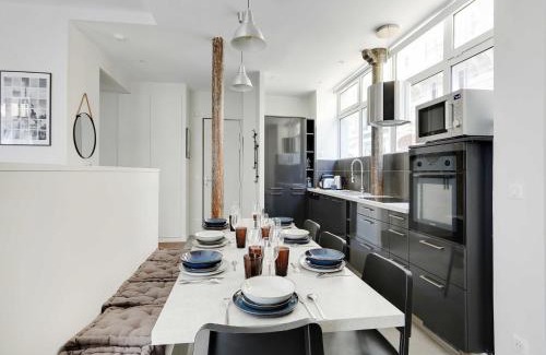 11th Arrondissement Apartment | Authentic Loft - 2BR 8P - Oberkampf