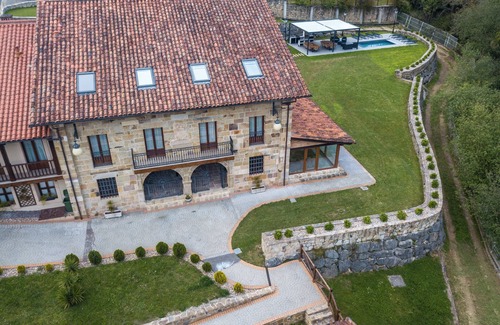 Caviedes House | Authentic luxury close to the beaches and nature.