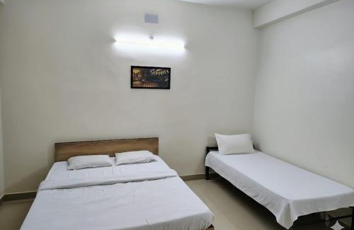 Sualkuchi Hotel | Autumn Inn