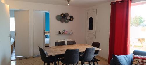 Saint-Regnobert-de-la-Cote-de-Nacre Apartment | Auva - SILS Maison 48 m2 à 5 minutes à pied de la plage