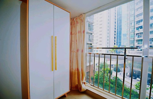 Nanshan Apartment | Avatar Young Lion Large Queen Bed & High Rise View