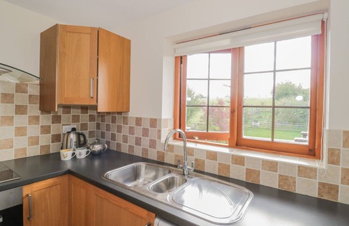 Ardens Grafton Cottage | Avon View