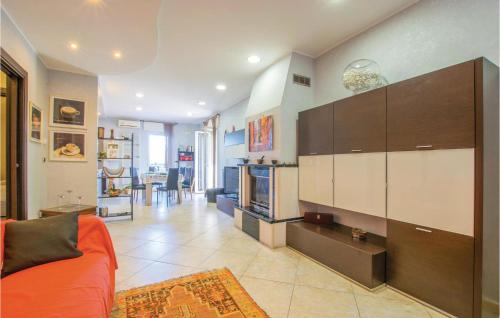 Municipio 1 Apartment | Awesome Apartment In Bari With Wifi