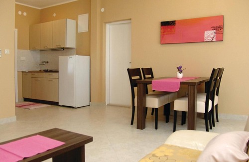 Stancija Vodopija Apartment | Awesome apartment in Porec with WiFi