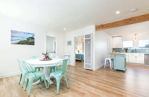 Opal Cliffs House | Awesome Beach House 1 block from Pleasure Point