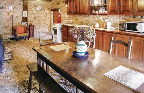 Beaulieu-sur-Sonnette House | Awesome home in Beaulieu sur Sonnette