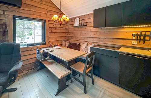 Ljosland House | Awesome home in åseral with WiFi