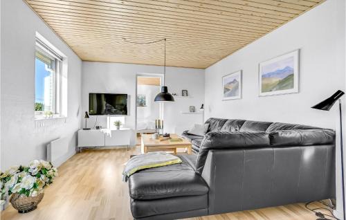 Skæring House | Awesome Home In Egå With Kitchen