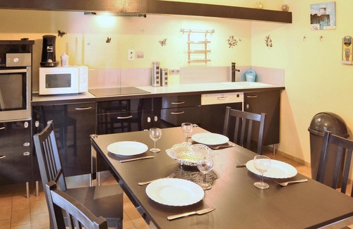 Pierrelatte House | Awesome home in Pierrelatte with WiFi