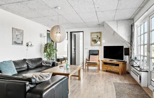 Nørre Lyngvig House | Awesome Home In Ringkøbing With Sauna