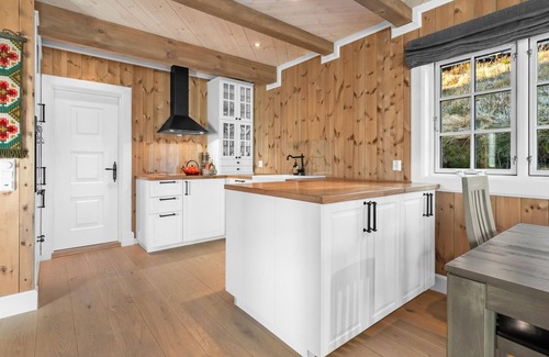 Atra House | Awesome home in Rjukan with WiFi