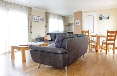 Sint-Annaland House | Awesome home in Sint-Annaland with WiFi