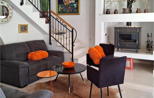 Trilj House | Awesome Home In Trilj