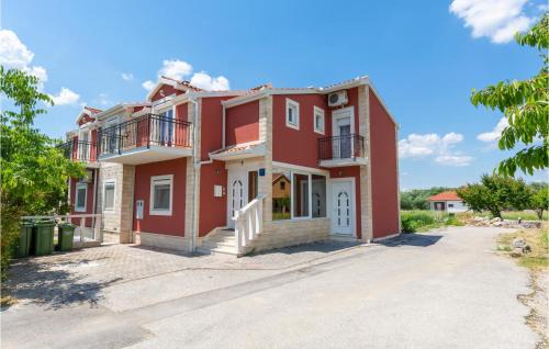 Trilj House | Awesome Home In Trilj