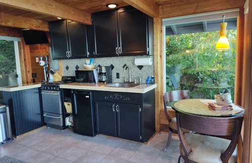 Olympia Cabin | "Awesome View: very nice, cozy, complete. waterview is amazing." Feb 2021 K.H.